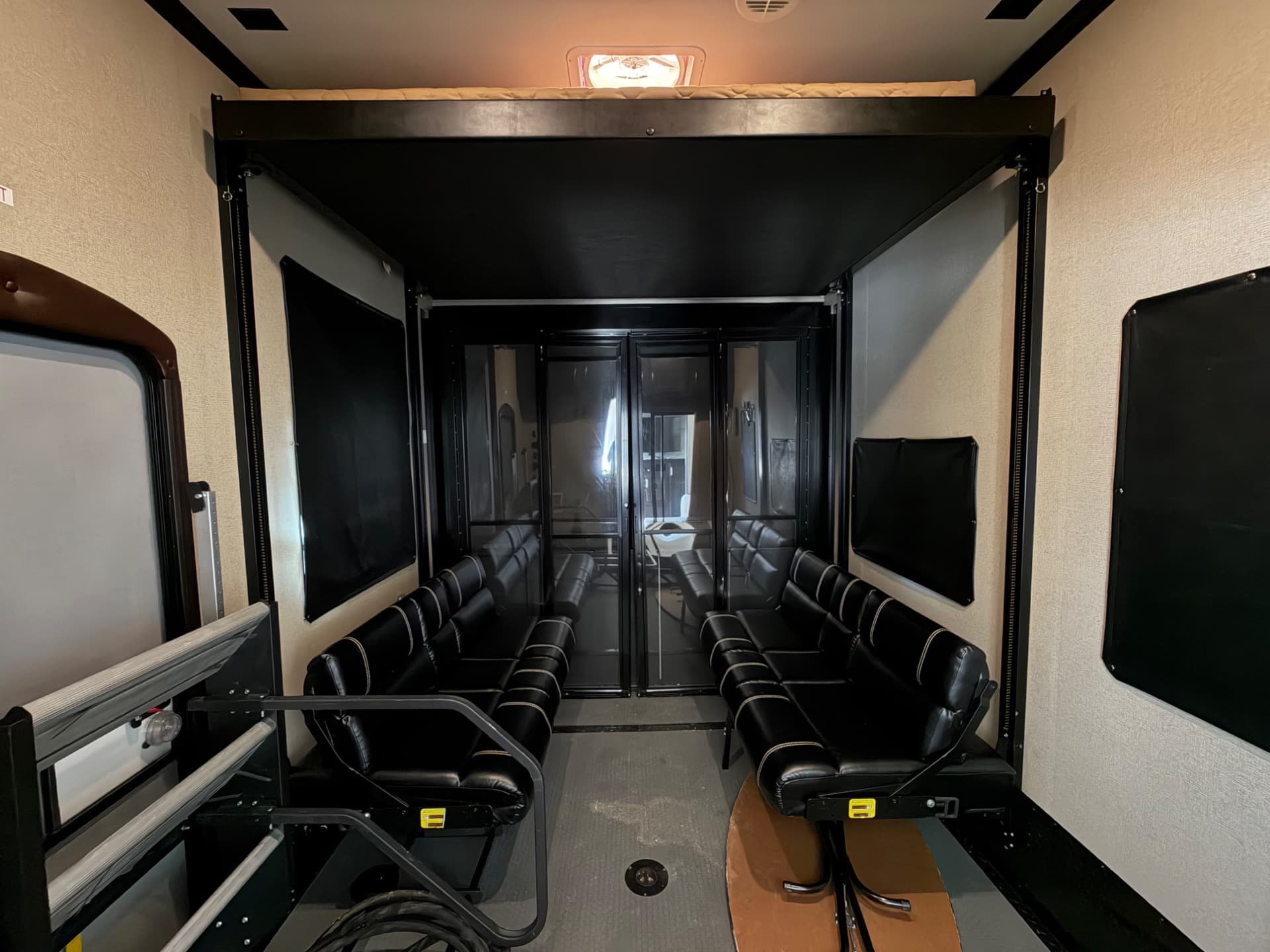 2017 Keystone RV 2017 Keystone RV Carbon - thumbnail 11