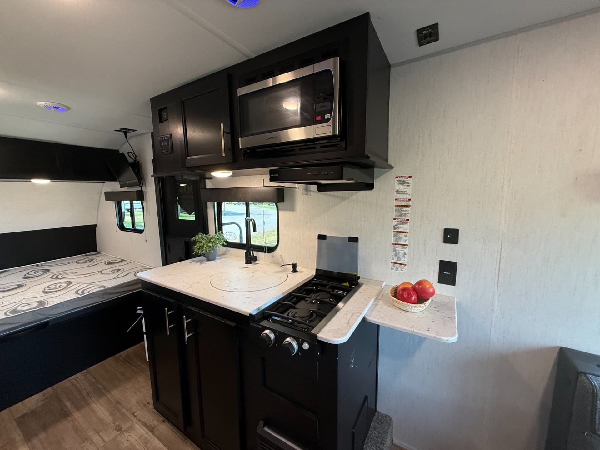 2022 Cherokee 2022 Cherokee Wolf Pup - thumbnail 8