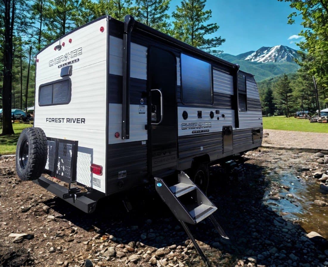 2026 Forest River 2026 Forest River Cherokee Wolf Pup - thumbnail 3