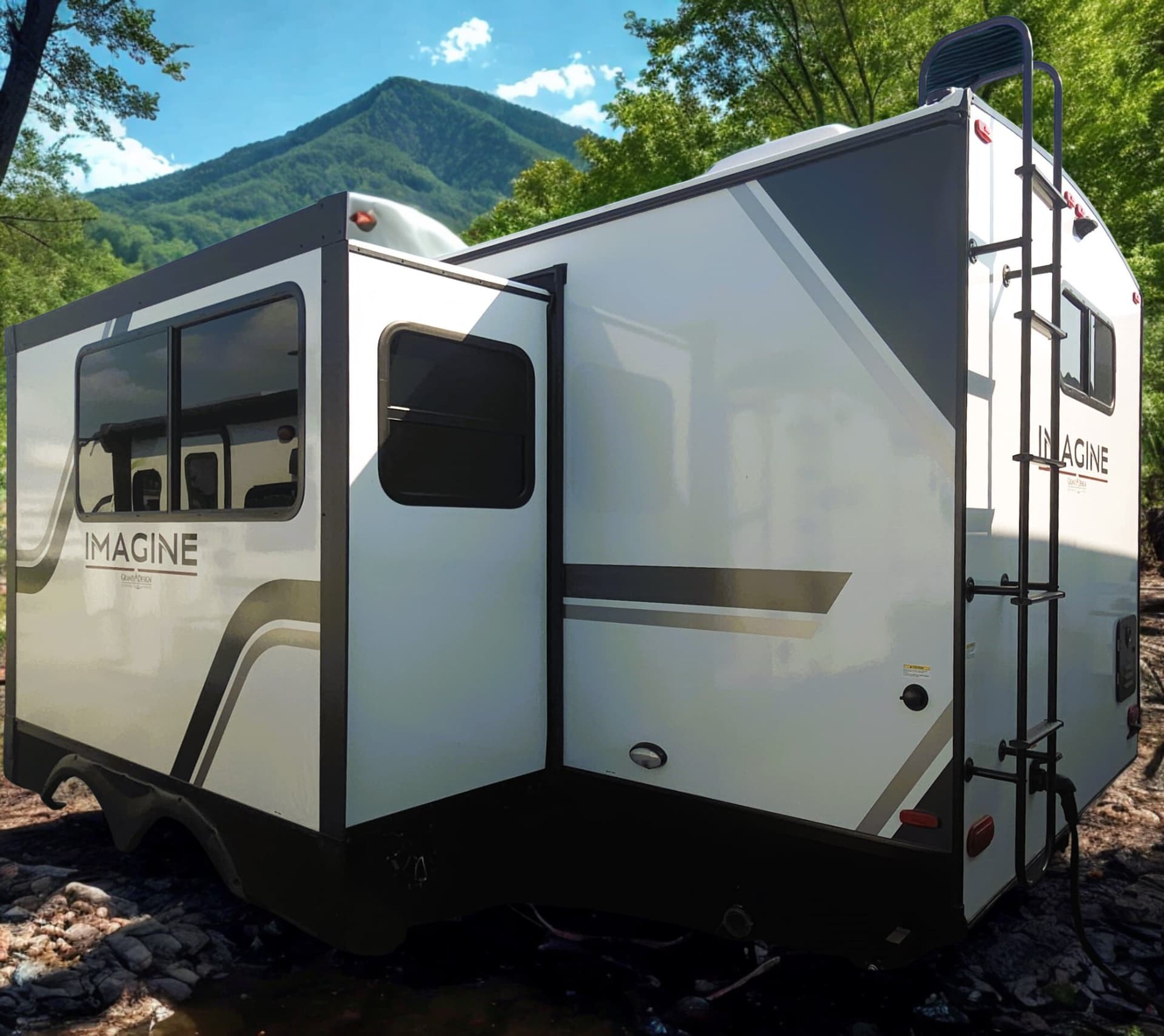 2026 Grand Design 2026 Grand Design Imagine - thumbnail 5