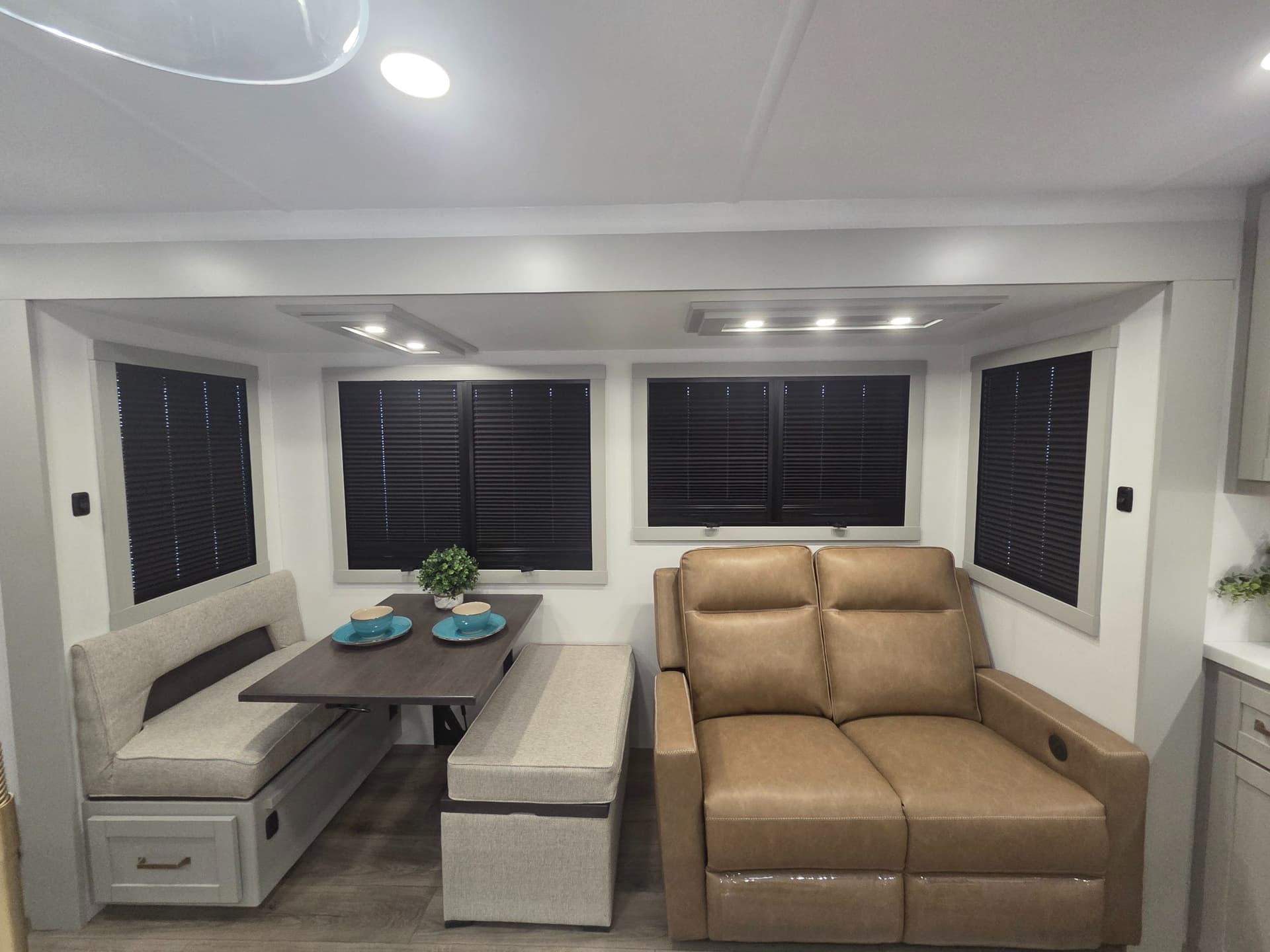 2026 Brinkley RV 2026 Brinkley RV Model Z - thumbnail 6