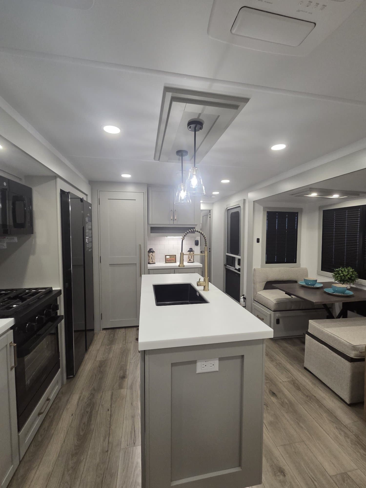 2026 Brinkley RV 2026 Brinkley RV Model Z - thumbnail 10