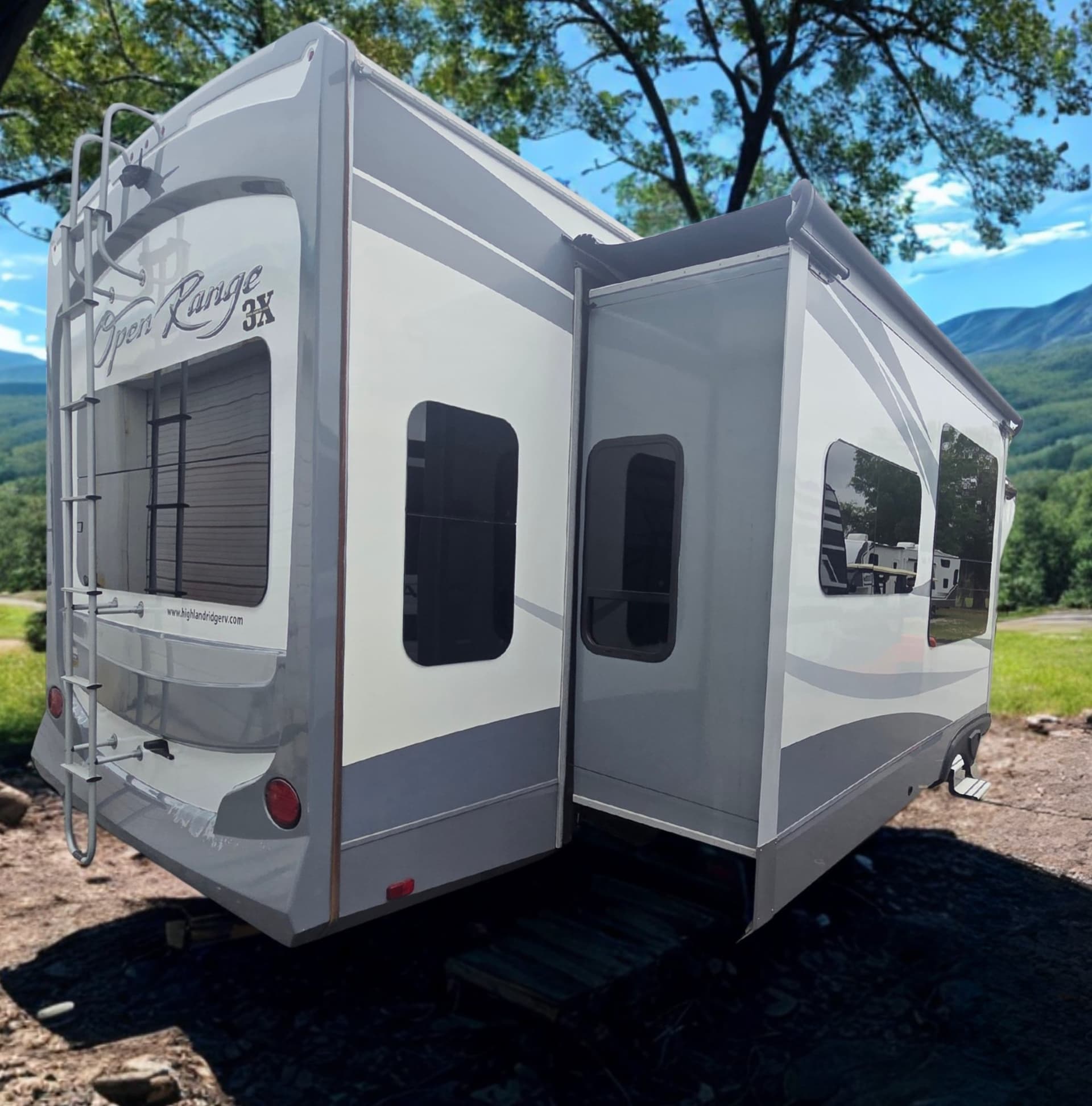 2017 Highland Ridge RV 2017 Highland Ridge RV Open Range 3X - thumbnail 2