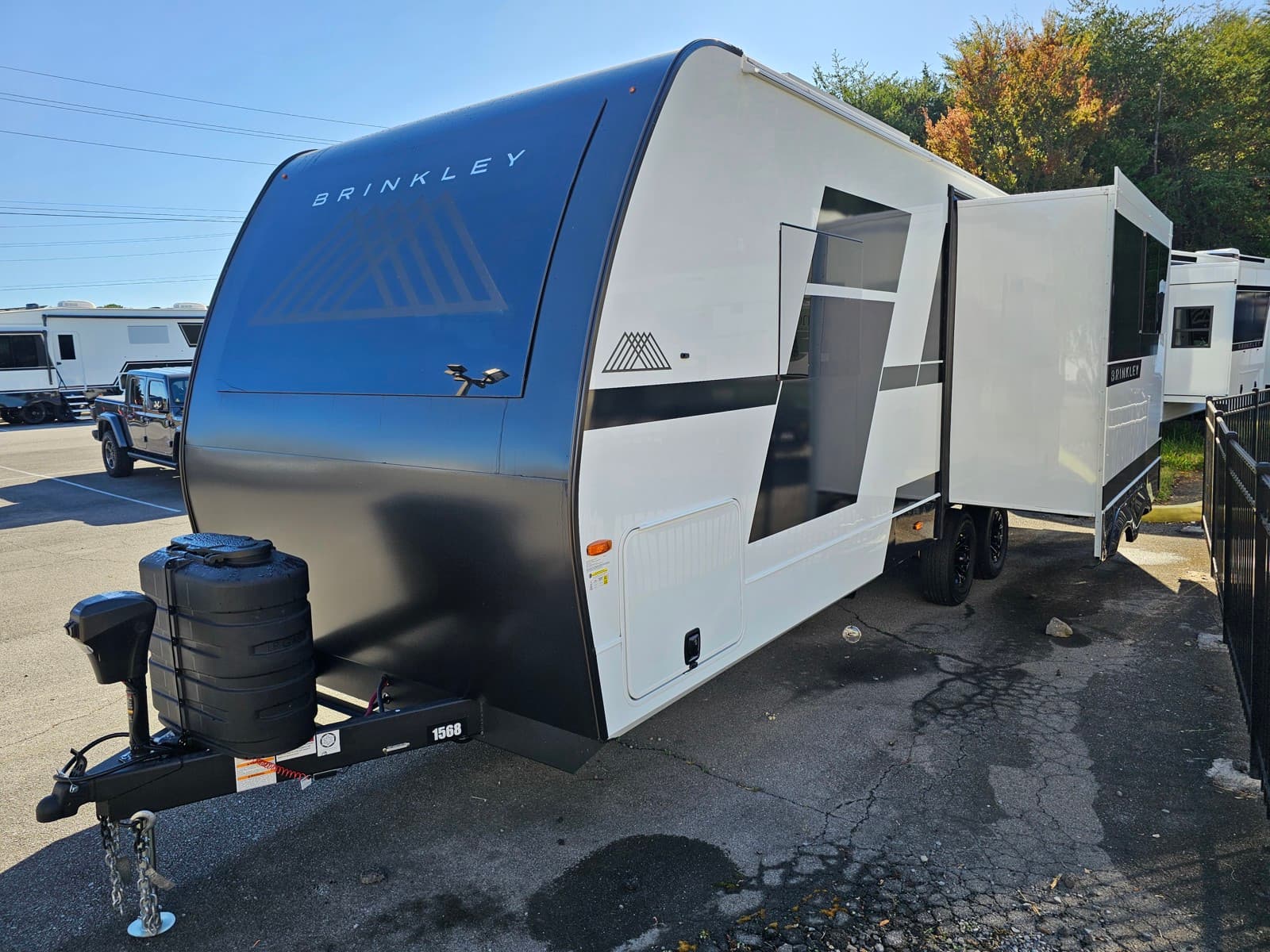 2026 Brinkley RV 2026 Brinkley RV Model IX - thumbnail 4