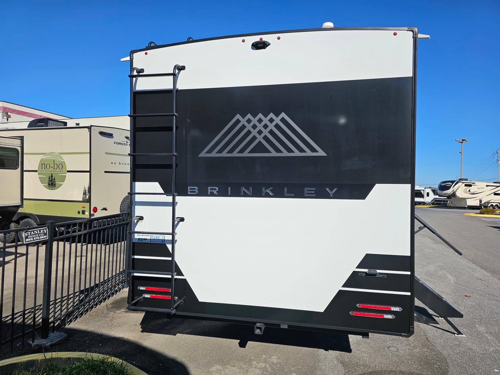 2026 Brinkley RV 2026 Brinkley RV Model IX - thumbnail 5