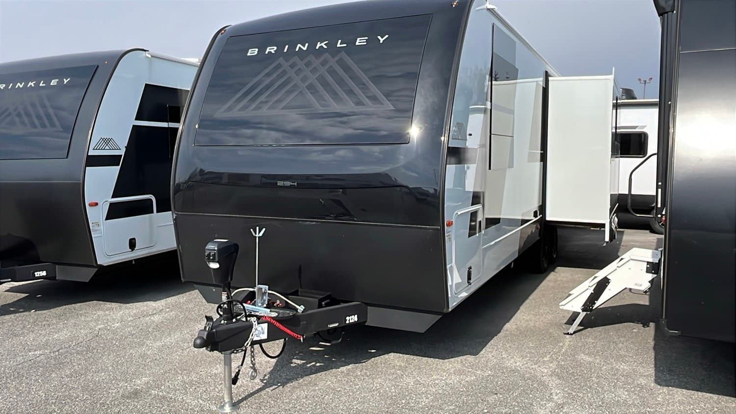 2026 Brinkley RV 2026 Brinkley RV Model IX - thumbnail 5