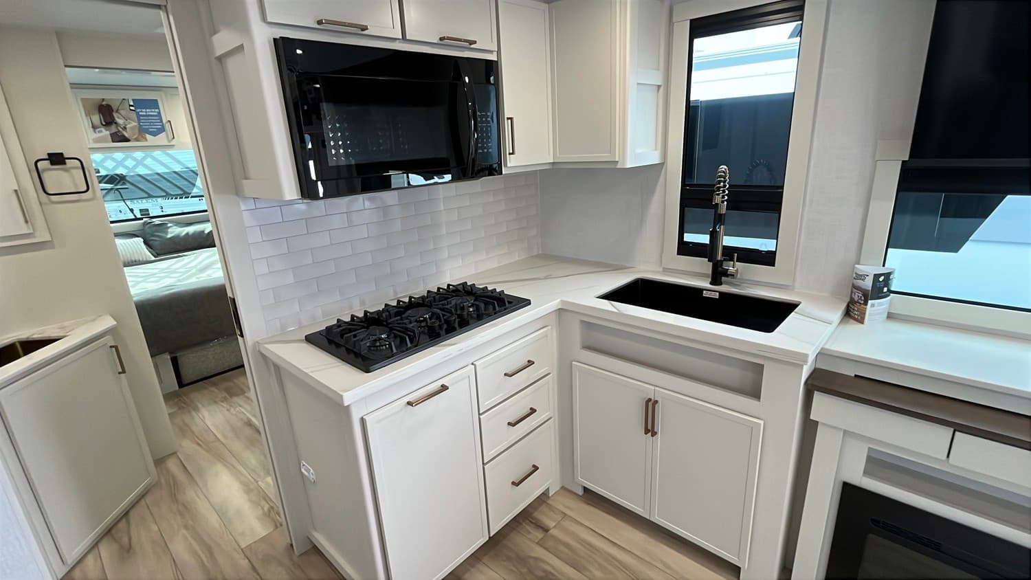 2026 Brinkley RV 2026 Brinkley RV Model IX - thumbnail 16