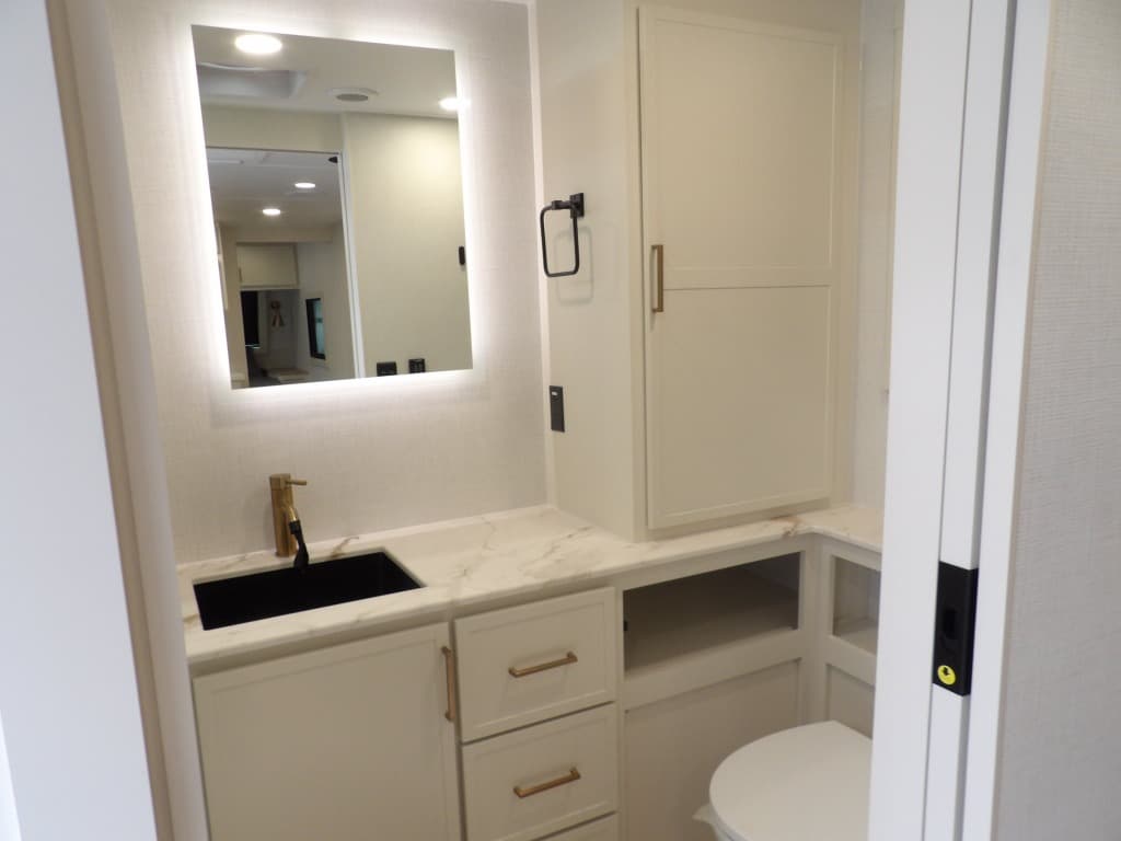 2026 Brinkley RV 2026 Brinkley RV Model IX - thumbnail 8