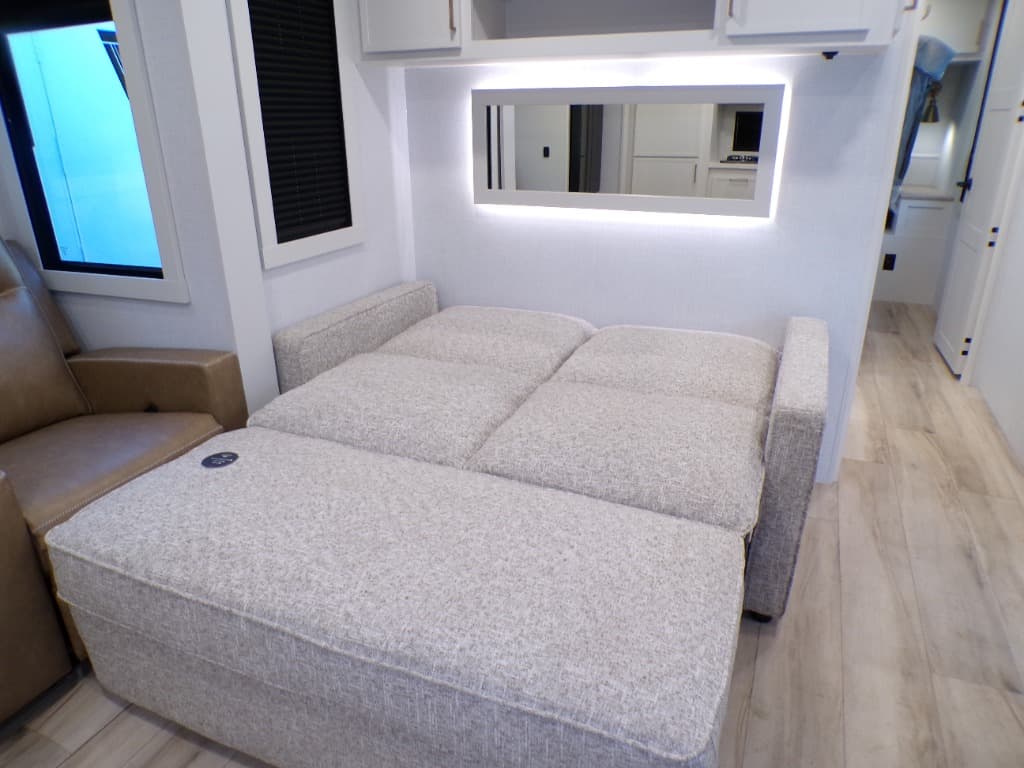 2026 Brinkley RV 2026 Brinkley RV Model IX - thumbnail 17