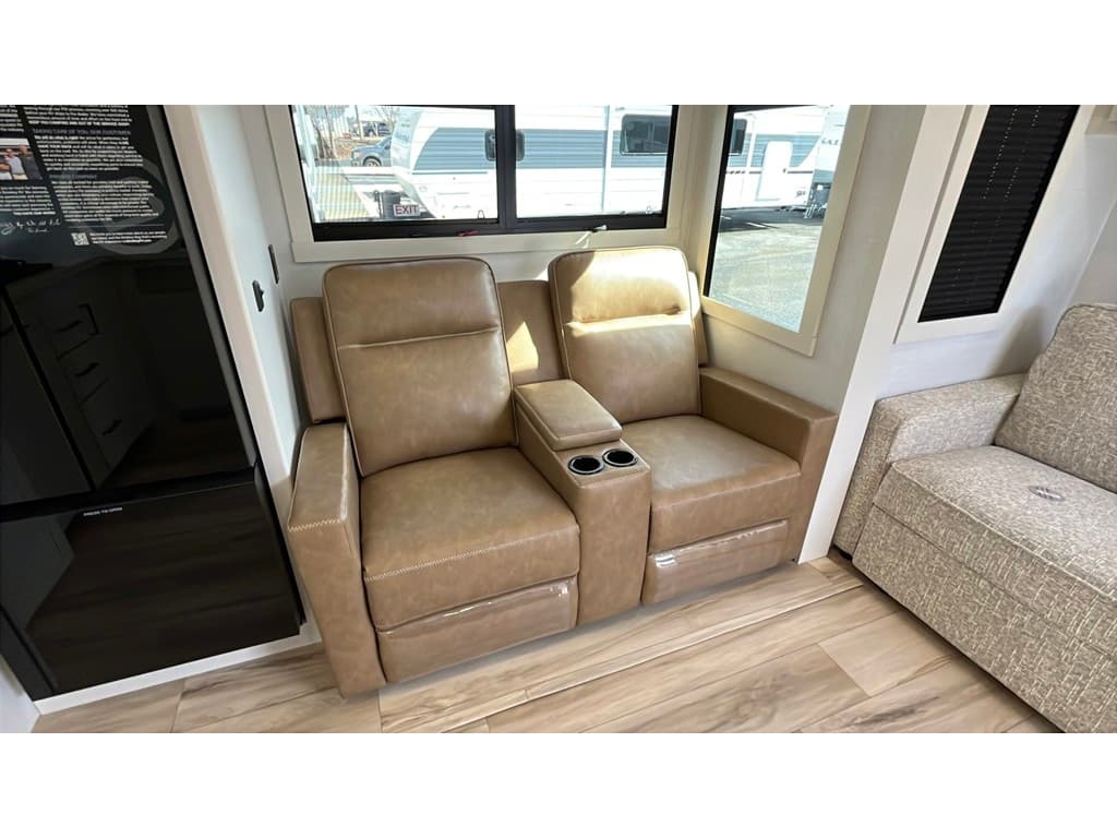 2026 Brinkley RV 2026 Brinkley RV Model IX - thumbnail 14