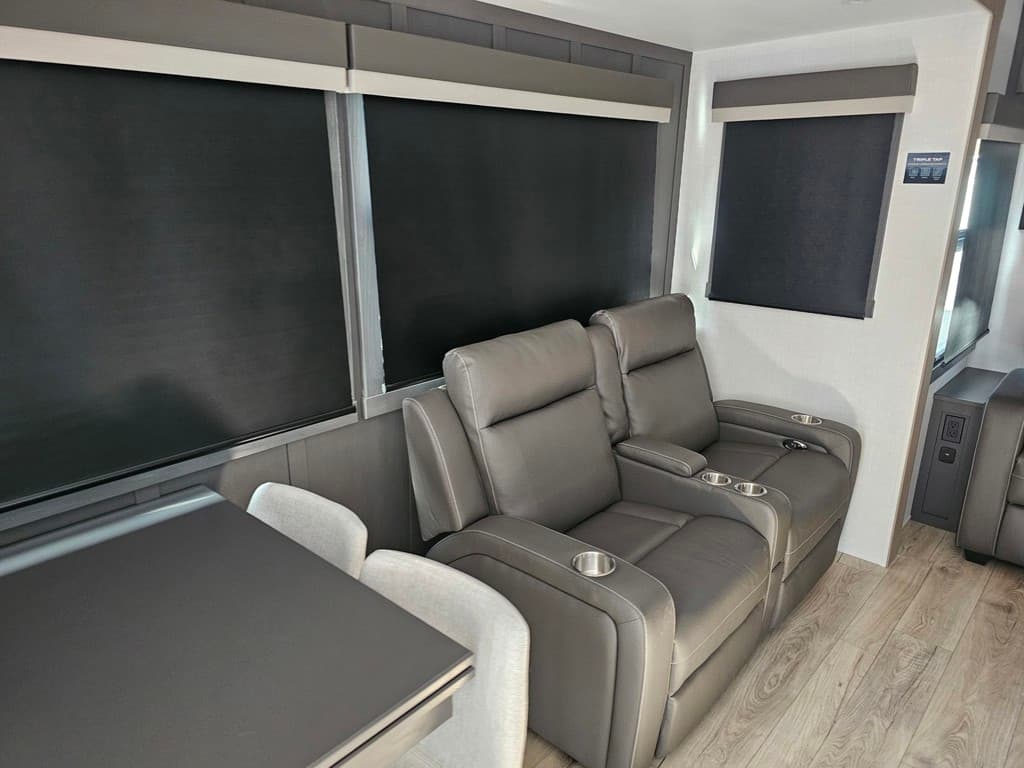 2026 Forest River 2026 Forest River Flagstaff Classic - thumbnail 18