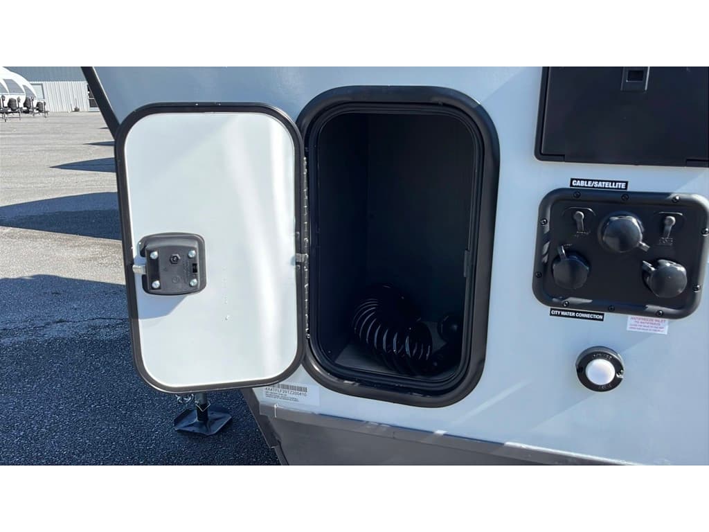 2026 Forest River 2026 Forest River Flagstaff Super Lite - thumbnail 7