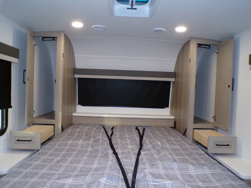 2026 Forest River 2026 Forest River Flagstaff Micro Lite - thumbnail 43