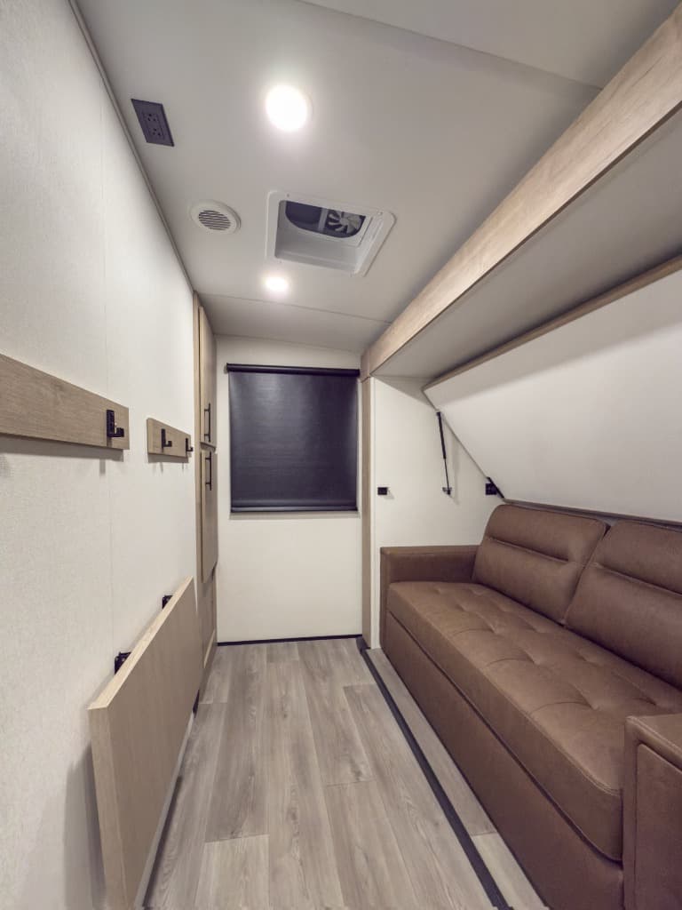 2026 Grand Design 2026 Grand Design Imagine XLS - thumbnail 6