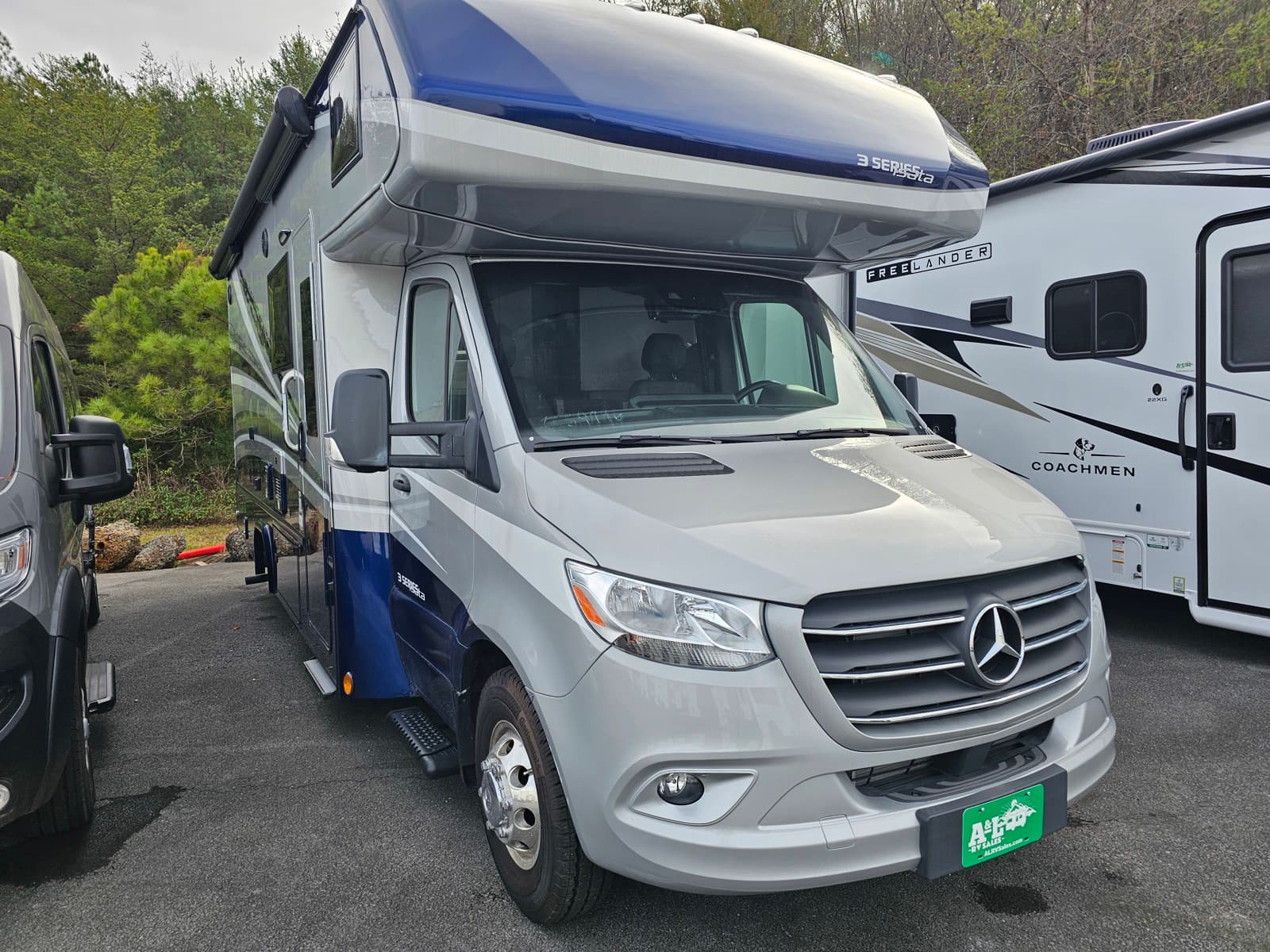 2025 Dynamax Isata 3 24FW