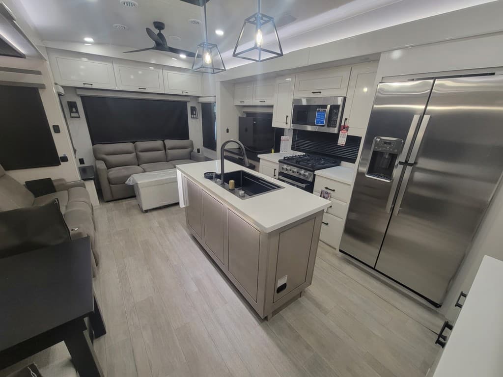 2026 Jayco 2026 Jayco Pinnacle - thumbnail 13