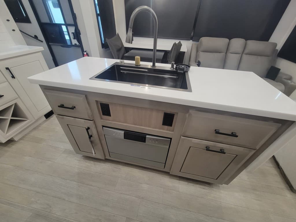 2026 Jayco 2026 Jayco Pinnacle - thumbnail 21