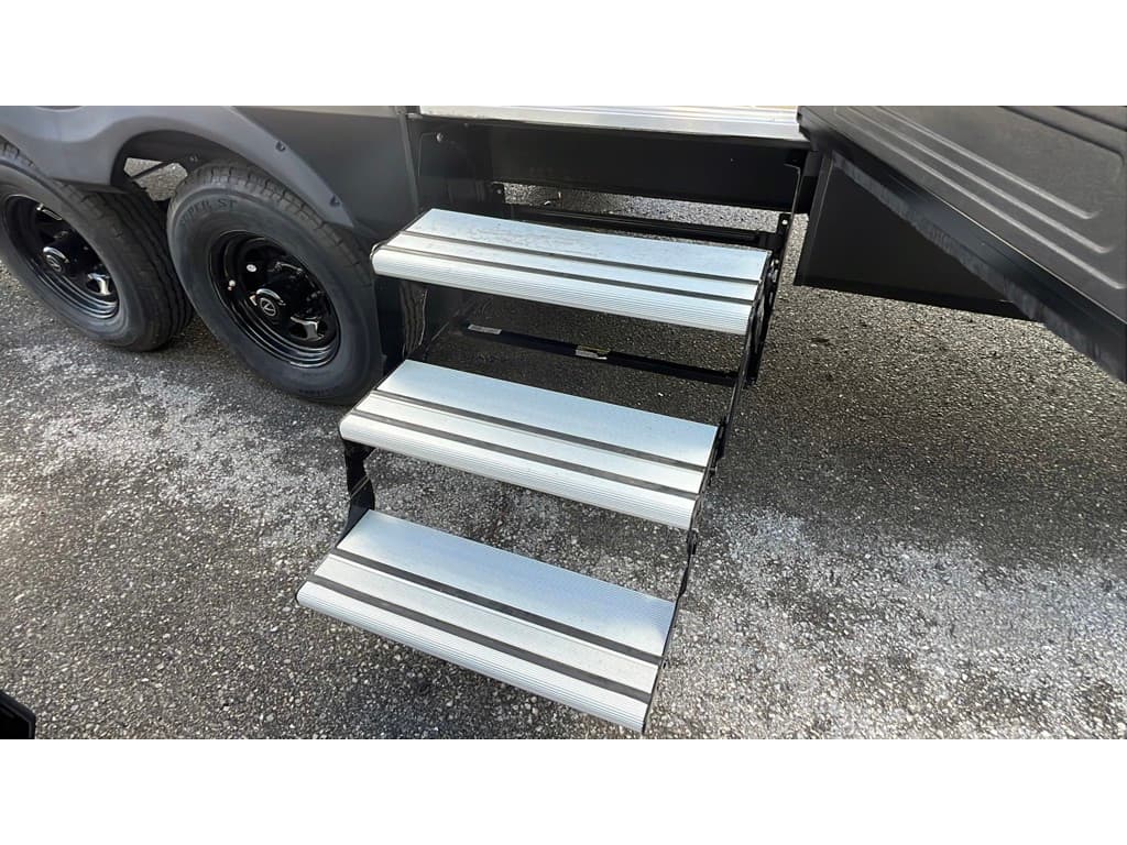 2026 Grand Design 2026 Grand Design Momentum Mav Toy Hauler - thumbnail 9