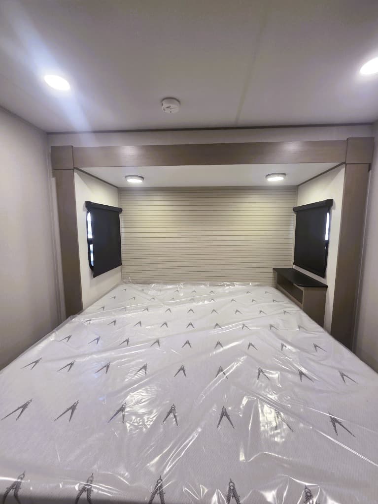 2026 Grand Design 2026 Grand Design Reflection - thumbnail 10