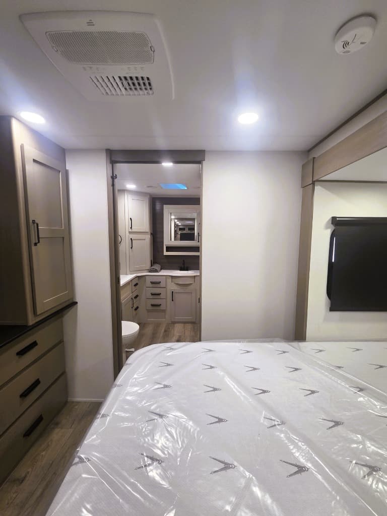 2026 Grand Design 2026 Grand Design Reflection - thumbnail 12