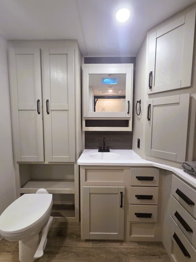 2026 Grand Design 2026 Grand Design Reflection - thumbnail 14