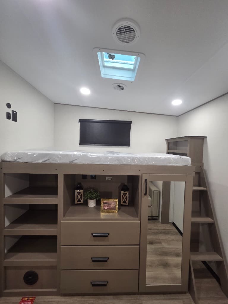 2026 Grand Design 2026 Grand Design Reflection 100 Series - thumbnail 12