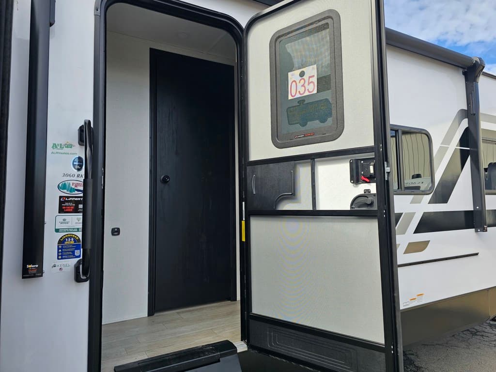 2026 Forest River 2026 Forest River SolAire - thumbnail 13