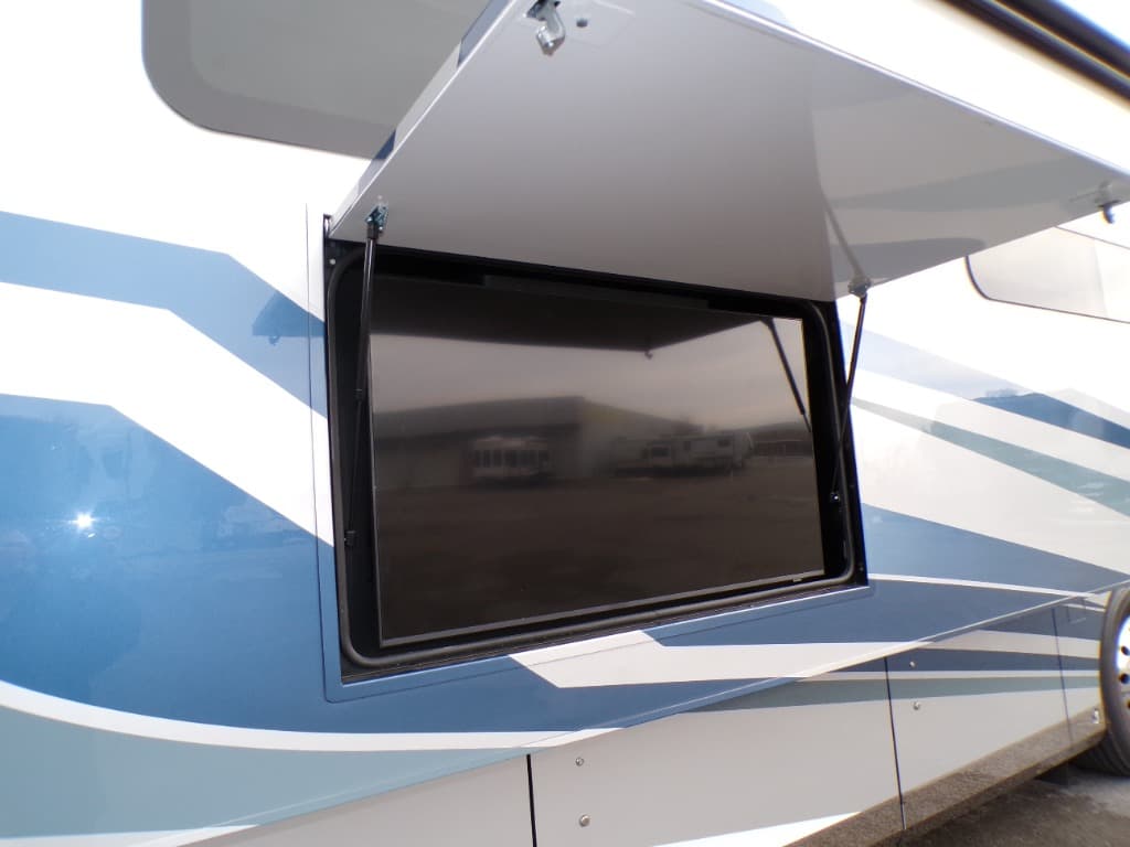 2025 2025 null AMERICAN DREAM - thumbnail 13