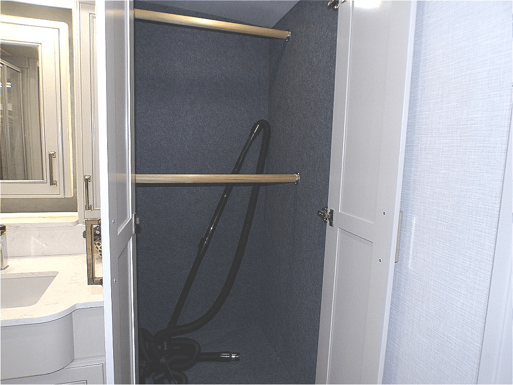 2025 2025 null AMERICAN DREAM - thumbnail 79