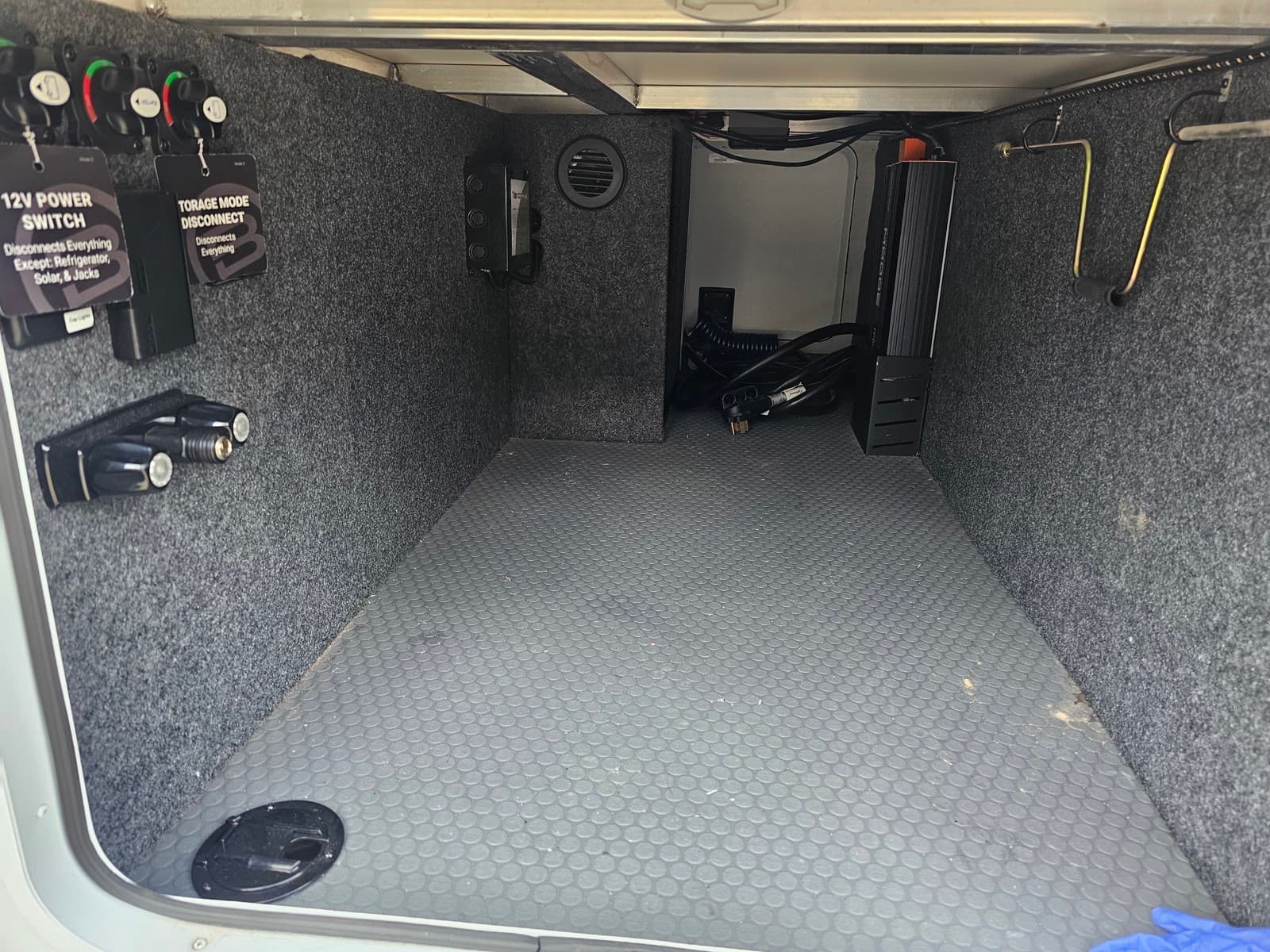 2025 Brinkley RV 2025 Brinkley RV Model IX - thumbnail 9