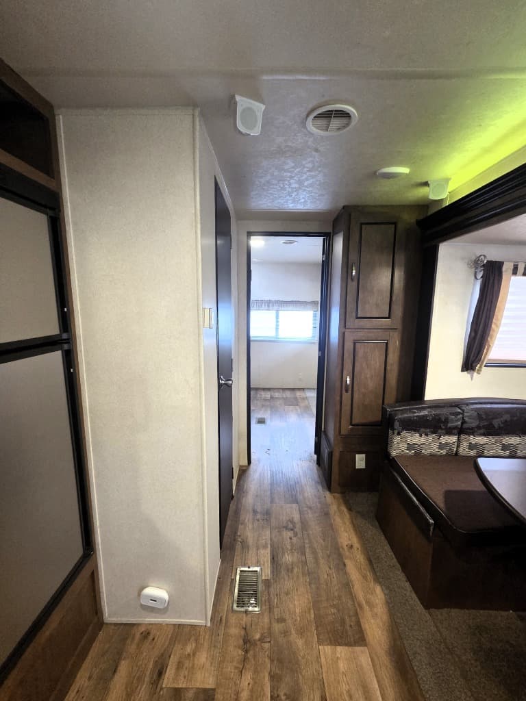 2017 Forest River 2017 Forest River Wildwood X-Lite - thumbnail 9