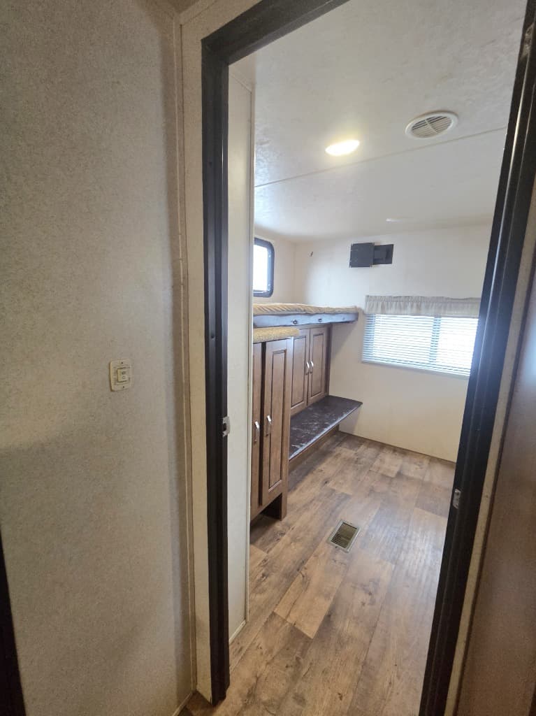 2017 Forest River 2017 Forest River Wildwood X-Lite - thumbnail 15