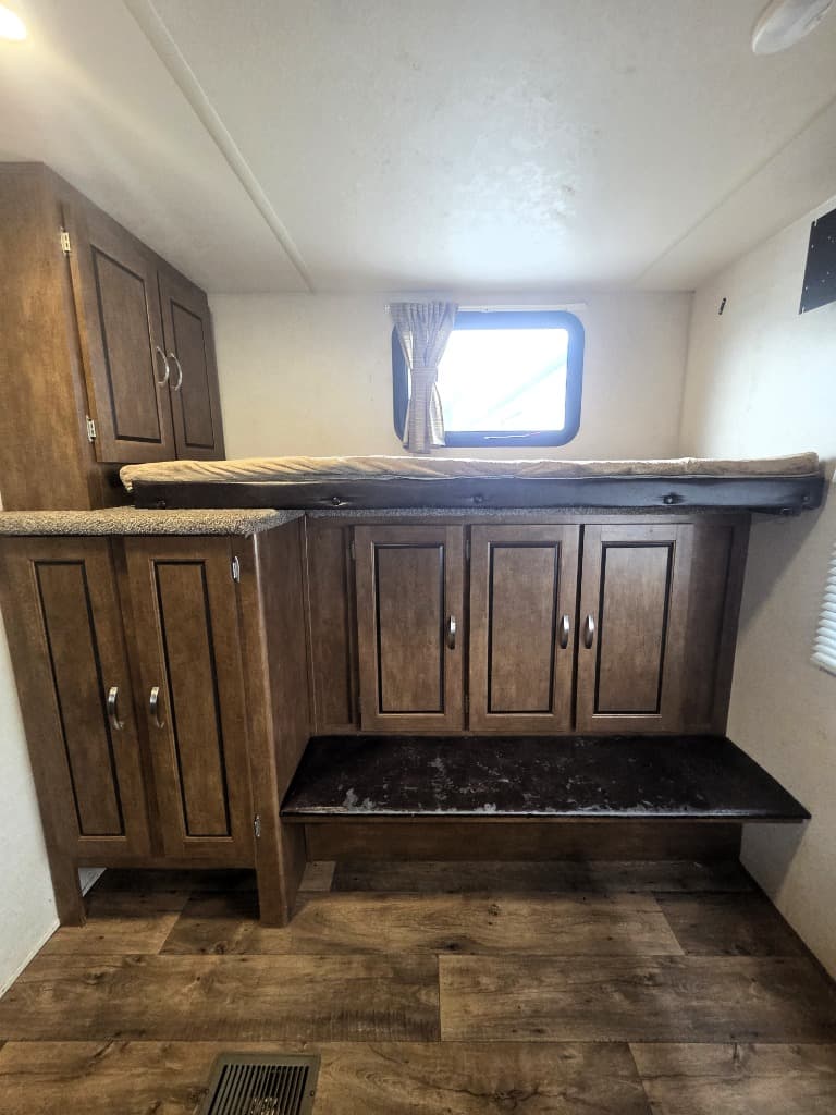 2017 Forest River 2017 Forest River Wildwood X-Lite - thumbnail 18