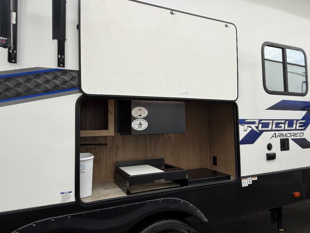 2024 Forest River 2024 Forest River Vengeance - thumbnail 6