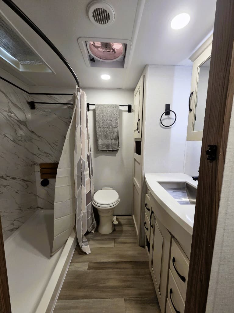 2024 Alliance RV 2024 Alliance RV Paradigm - thumbnail 17