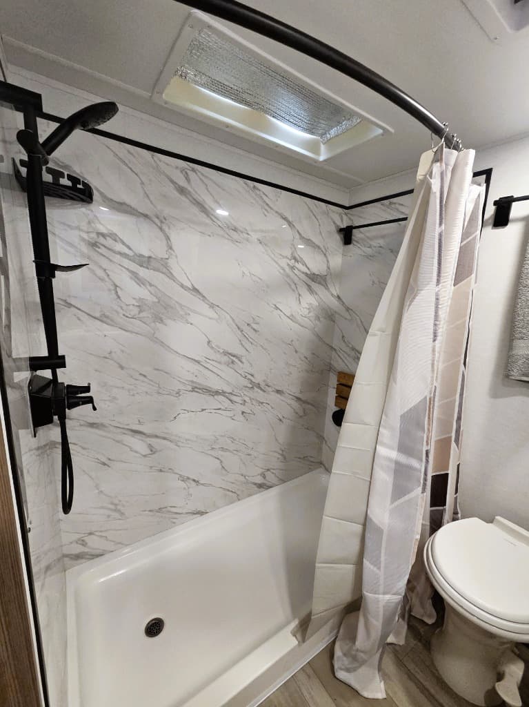 2024 Alliance RV 2024 Alliance RV Paradigm - thumbnail 19