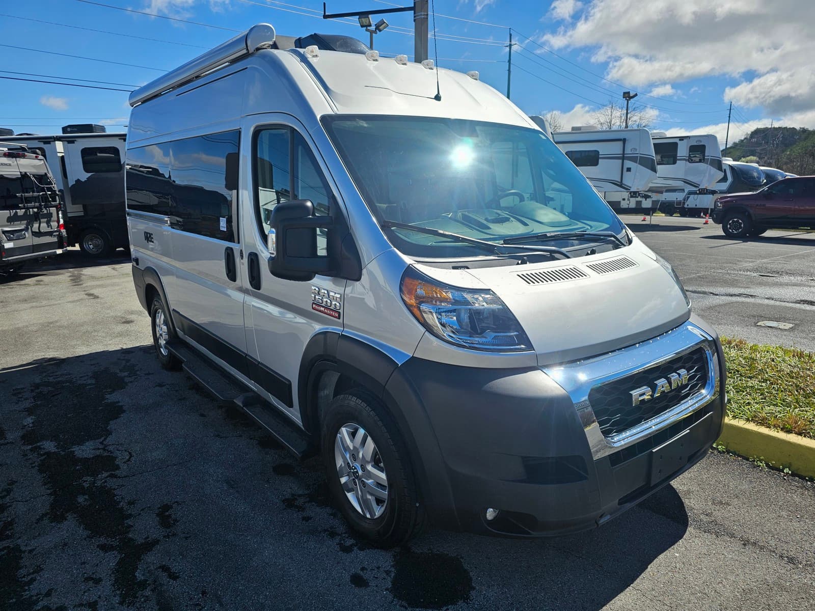 2022 Thor Motor Coach Rize 18M