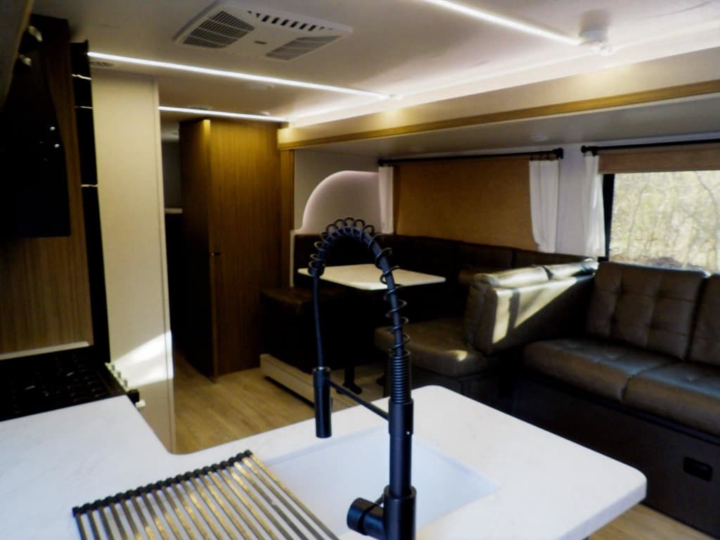 2025 Forest River 2025 Forest River Wildwood X-Lite - thumbnail 7