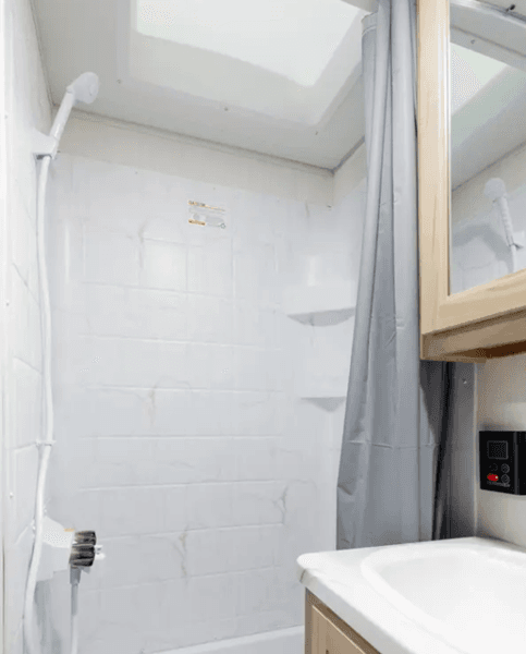 2026 Forest River 2026 Forest River Cherokee Wolf Den - thumbnail 7