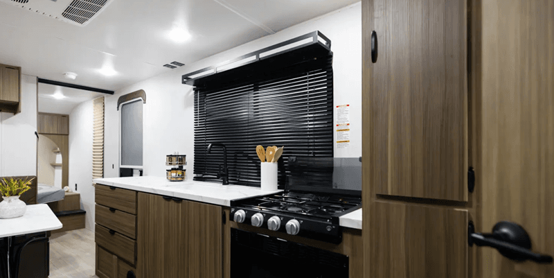 2026 Forest River 2026 Forest River Wildwood FSX - thumbnail 3