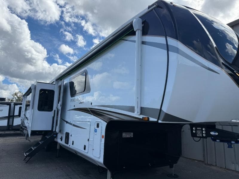 2026 Jayco Pinnacle 38FBRK