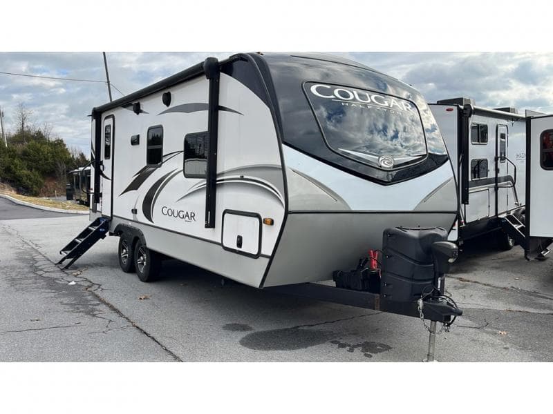 2021 Keystone RV Cougar Half Ton 22RBS