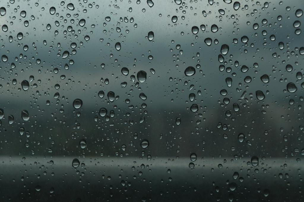 trickle raindrops